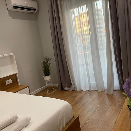 Andys Rooms Hotel Tirana Exterior foto